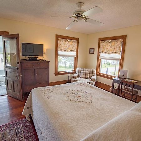 Night Swan Intracoastal Bed & Breakfast New Smyrna Beach Exterior photo