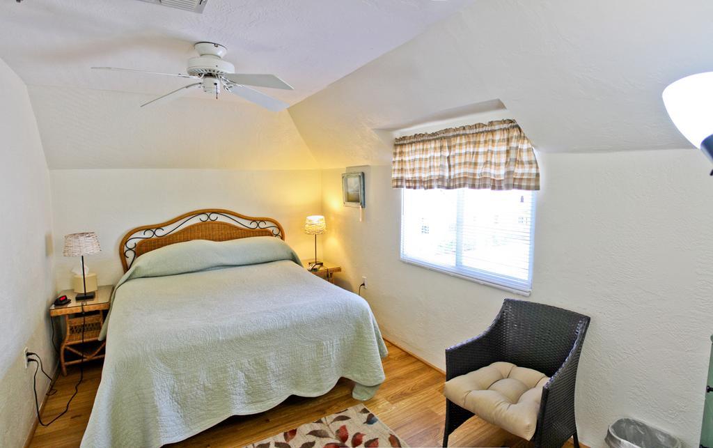 Night Swan Intracoastal Bed & Breakfast New Smyrna Beach Exterior photo