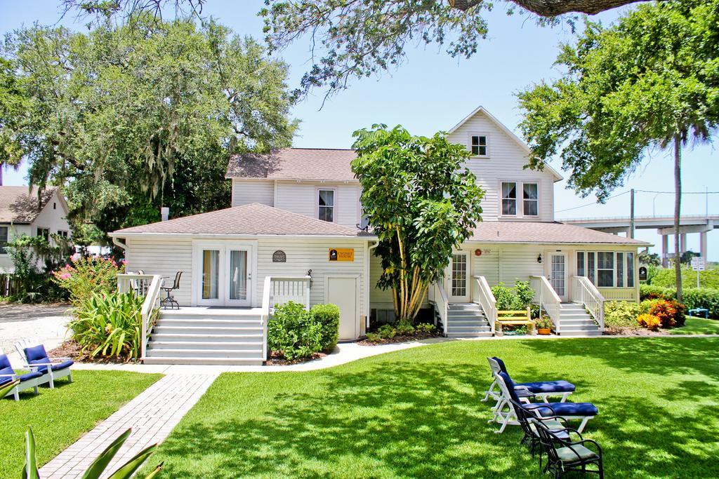 Night Swan Intracoastal Bed & Breakfast New Smyrna Beach Exterior photo