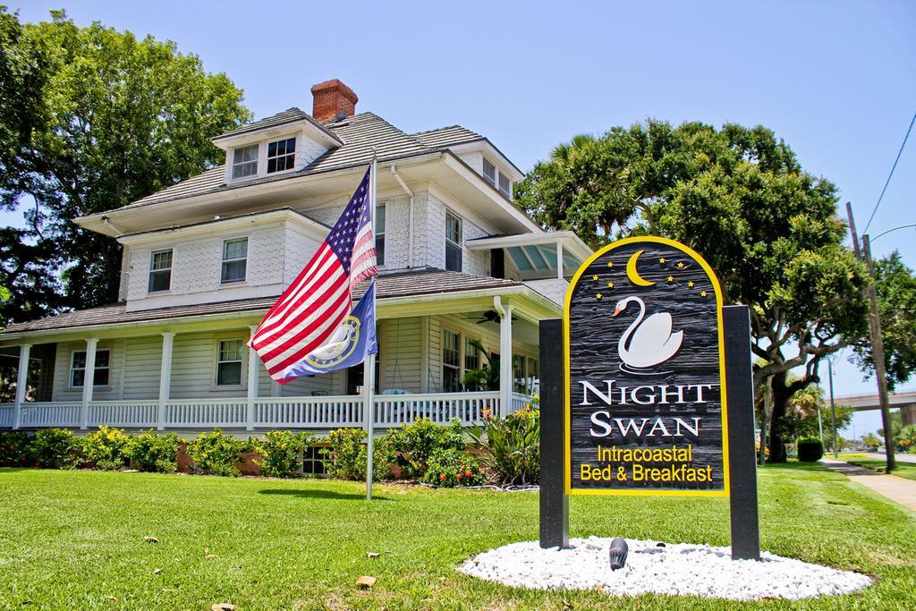 Night Swan Intracoastal Bed & Breakfast New Smyrna Beach Exterior photo